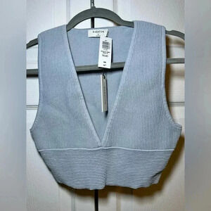 Aritzia Daze Grey Babaton Sculpt Knit Tank Deep V - Size M